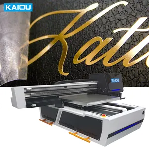 Multi color CMYK + W + V Gold foil UV impresión 6040 máquina de impresión plana de inyección de tinta 6090 A1 UV impresora uv de cama plana