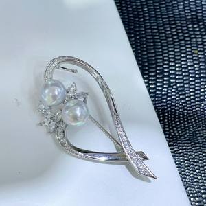 Cofre de Joyería Japonés de Lino Genuino Akoya, Cofre Doble para Broches con Perlas de Agua de Mar Naturales y Diseño Floral de Moda - Product Image 3