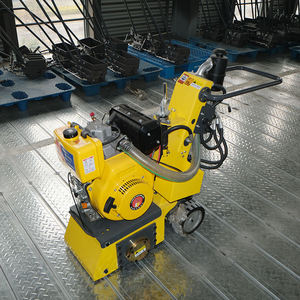 Délimiteur de marquage routier thermoplastique autopropulsé 12 CV à entraînement hydraulique pour un retrait efficace des lignes et un nettoyage des lignes routières - Product Image 1