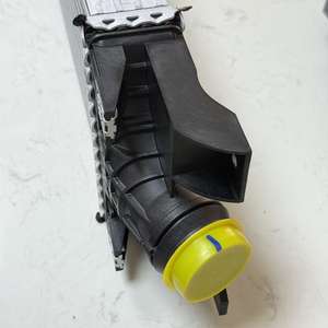 Radiador de Motor Intercooler 9833004180 para Peugeot 308II 508L 4008 5008 <span class=keywords><strong>Citroen</strong></span> C5 <span class=keywords><strong>AIRCROSS</strong></span> <span class=keywords><strong>DS7</strong></span> - Product Image 4