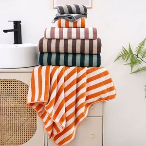 Serviette absorbante en polaire corail multicolore, ensemble de serviettes de bain extra larges et épaisses, adaptées à un usage familial pour le visage et le corps - Product Image 1