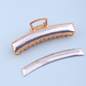 Nouvelle pince à cheveux grande taille en forme de requin, dorée, avec support solide en forme de cœur et fermoir à perles, style DIY Song Jin - Product Image 2