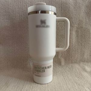 <span class=keywords><strong>Taza</strong></span> de Viaje Personalizada <span class=keywords><strong>Stanley</strong></span> de 40oz, de Acero Inoxidable con Aislamiento al Vacío y Pajita para Uso en el Coche, Aislamiento Térmico de 6-12 Horas - Product Image 4