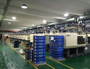 יצרן הזרקת פלסטיק מקצועי לחלקי רכב מותאמים אישית מסוג <span class=keywords><strong>OEM</strong></span>, כולל מיכל שמן, מחומרים ABS/PP/PC, עם אורך חיים של מיליון הזרקות. - Product Image 6