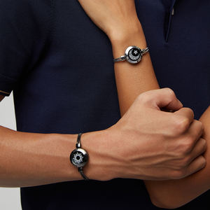<span class=keywords><strong>Pulsera</strong></span> <span class=keywords><strong>Inteligente</strong></span> para Parejas Sol y Luna de Gran Venta al Por Mayor con Vibración y Toque a Larga Distancia - Product Image 5