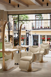 Nouvelle Arrivée : Ensemble de Mobilier de Salon avec Fauteuil de Coiffeur et Miroir LED Ovale pour <span class=keywords><strong>Coiffure</strong></span> et Maquillage - Product Image 1