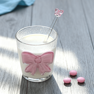 女の子用ピンクのリボン付き手吹きガラス製朝食用水・お茶・ジュース・牛乳用マグカップギフト、高ホウケイ酸ガラス製ピンクの蝶柄グラス - Product Image 4