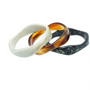 กำไลข้อมือเรซิ่น ANEES HANDICRAFTS ดีไซน์ซ้อนกันได้ ลายกาแล็กซี่สีน้ำเงินม่วง แฟชั่นสุดฮิต โรแมนติก เหมาะสำหรับทุกเพศ - Product Image 2