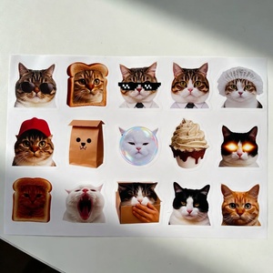 Paquete de Pegatinas de Gatos Adorables, Calcomanías Decorativas para Laptop y Teléfono, Colección para Amantes de los Gatos - Product Image 3