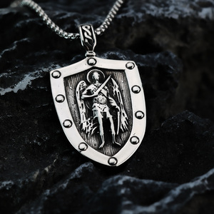 Collar Geométrico de Acero Inoxidable para Hombre, Colgante de Escudo, Cuentas Cuadradas Biseladas, Patrón de Ángel, Joyería de Moda a la Moda - Product Image 1