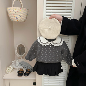 Vêtements pour bébé fille de style coréen pour le début du printemps, vêtements pour nouveau-nés, mode pour petits enfants, cardigan en acrylique tricoté à col rabattu, motif floral - Product Image 2