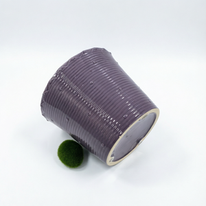 Pots à fleurs en céramique <span class=keywords><strong>de</strong></span> qualité supérieure, 6,5 pouces, violet foncé, à bord festonné côtelé, pour <span class=keywords><strong>une</strong></span> <span class=keywords><strong>d</strong></span>écoration élégante <span class=keywords><strong>de</strong></span> la maison et du jardin, plantes et fleurs <span class=keywords><strong>d</strong></span>'intérieur - Product Image 4