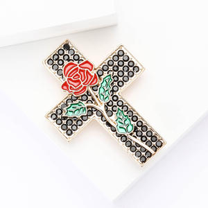 Брошь в виде креста - Product Image 2