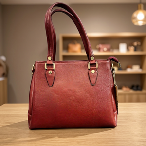 Idées de cadeaux d'anniversaire : Pochette en cuir véritable avec fermeture éclair, sangle amovible, accessoires pour femmes, marque personnalisée BS International - Product Image 2