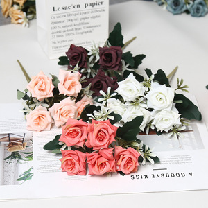 Bouquets de roses artificielles Lichao, 5 têtes, fleurs en soie, accessoires de décoration pour mariage et maison - Product Image 3