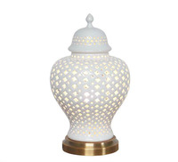 Lampe de table en céramique blanche ajourée de style américain créatif pour salon, lampe de chevet pour chambre à coucher, hôtel, villa, lampes blanches creuses en céramique