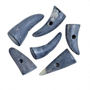 จี้ทำมือจากเขาควาย รูปทรงธรรมชาติ ขัดเงา สไตล์เรียบง่าย ของสะสม ของตกแต่ง กระดุมแบบกด เป็นมิตรกับสิ่งแวดล้อม วินเทจ คลาสสิก - Product Image 1