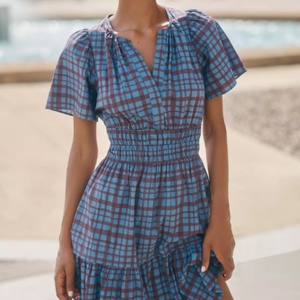 Robe d'été bohème Somerset, mini-robe décontractée à la taille des genoux, avec dentelle décorative, patchwork uni, écologique et lavable, idéale pour les sorties de jour - Product Image 1