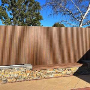 Idées de clôtures en lattes WPC modernes et nécessitant peu d'entretien, murs et clôtures extérieurs, panneaux en lattes WPC durables, panneaux extérieurs WPC - Product Image 5