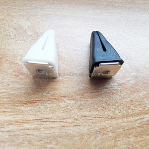 Accessoires d'intérieur de voiture Bâton de désodorisant pour voiture Sortie de véhicule Climatiseur <span class=keywords><strong>Parfum</strong></span> Parfums Diffuseur Metal Car Air Vent Clip - Product Image 3