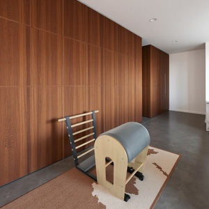 Baril d'escalade Pilates amélioré et durable avec design évidé et bois d'érable pour une pratique saine et un <span class=keywords><strong>studio</strong></span> de Pilates de luxe - Product Image 3