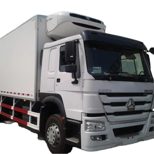 Sinotruk Howo 6X4 a utilisé le <span class=keywords><strong>véhicule</strong></span> diesel manuel de camion de transport de congélateur réfrigéré avec la commande 4x2 - Product Image 1