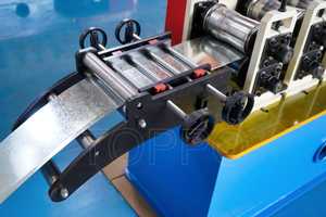 Mesin Pembentuk Roll Pintu Shutter Kustom Penjualan Langsung Pabrik Mesin Pembentuk Roll Rangka Pintu Shutter - Product Image 2