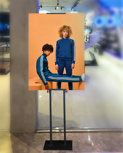 Đơn Lập Trọng Lượng Nhẹ Kim Loại Hiện Đại Tùy Chỉnh Có Thể Tháo Rời Di Động Dọc Áp phích Đứng Tổ Chức Sự Kiện Thông Tin Hội Đồng Quản Trị - Product Image 2