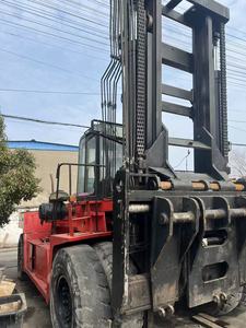 Montacargas Mitsubishi FD30 de 3 toneladas, usado, de carga ligera y alta resistencia, origen Japón, maquinaria para trabajos en pequeños puertos. - Product Image 1