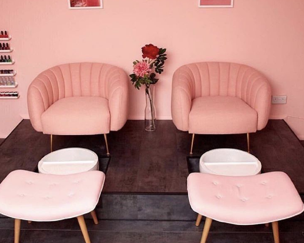 Pink Salon Furniture Set Luxury Pedicure Station