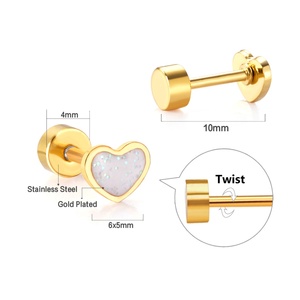 Boucles d'oreilles cœur colorées et charmantes en acier inoxydable plaqué or 18K PVD, jolies boucles d'oreilles à visser pour femmes - Product Image 2