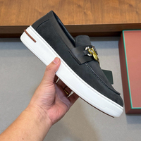 Mocassins en daim pour hommes de style designer de haute qualité, chaussures décontractées à plateforme, boucle en métal, cuir souple, patchwork, semelle en caoutchouc