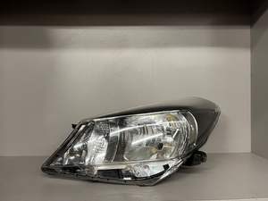 DAXIN Auto pièces lampe frontale pour <span class=keywords><strong>YARIS</strong></span> <span class=keywords><strong>2014</strong></span> <span class=keywords><strong>LE</strong></span> assemblage pour <span class=keywords><strong>YARIS</strong></span> <span class=keywords><strong>2014</strong></span> 81130-52D70 <span class=keywords><strong>2014</strong></span> <span class=keywords><strong>TOYOTA</strong></span> <span class=keywords><strong>YARIS</strong></span> phare - Product Image 5