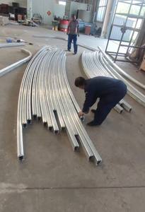 Accesorio de rieles en forma de C de alto rendimiento para sistema BMU o carrito de elevación Nueva condición para industrias de restaurantes - Product Image 3