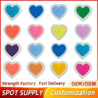 Broderie de serviettes en forme de coeur, patchs en tissu en forme de coeur, Velcro pour vêtements, tissus brodés par ordinateur.