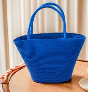 Sac artisanal pour femmes, sac au crochet, sac de plage, grand sac fourre-tout pour les vacances, sac à bandoulière en corde de coton fait main, sacs de créateurs - Product Image 1