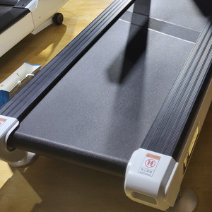 เครื่องออกกำลังกายแบบสปอร์ต หน้าจอ LCD มอเตอร์ 3.0 แรงม้า โครงเหล็ก ช่วงความเร็ว 1.0-20.0 กม./ชม. สำหรับใช้ในศูนย์ออกกำลังกายเชิงพาณิชย์ - Product Image 5
