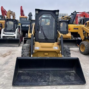 Chargeuse compacte hydraulique CAT 246D d'occasion pour travaux de construction quotidiens et nettoyage de chantier - Product Image 3