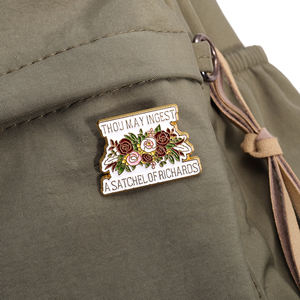 Broche en émail RICHARDS, badge <span class=keywords><strong>de</strong></span> revers, bijou cadeau pour amis, vente en gros - Product Image 3