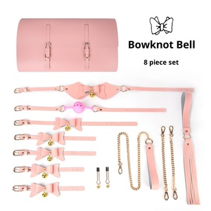 Divertido Set SM con Lazo, Campana, Ataduras, 8 Piezas, Algemas, Tapón Bucal, Accesorios para Atar, Diseño Personalizado, Modelo Adulto 56461, Caja de Regalo - Product Image 5