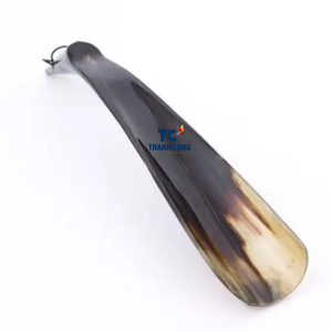 Meilleure qualité naturelle faite à la main corne chaussure vrais cornes de chaussure fabriqués au Vietnam Logo gravure acceptée - Product Image 1