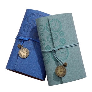 شعار مخصص للسفر دفتر يوميات مخطط مقاس A6 ناعم Faux ساعة فارغة قلادة زخرفية فضفاضة أوراق للسفر - Product Image 2