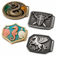 Boucle de ceinture western personnalisée vintage avec motifs serpent, hippocampe, coquillage et cheval ailé pour tenue décontractée et collection personnelle