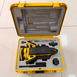 Estación Total SOUTH N40 con Programa COGO, Función de Plomada Láser y Estaca, Pantalla Táctil a Color de 4.0'', Altura de Instrumento Automática de 1500m, IP66, 30x - Product Image 5