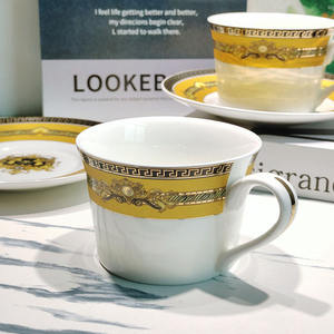 Meilleures ventes Ensemble de salle à manger de luxe nordique en or Tasses et soucoupes en céramique inclinées - Product Image 2