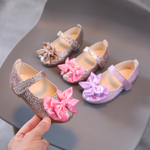 <span class=keywords><strong>Scarpe</strong></span> nuove ragazze Baby Dance Party <span class=keywords><strong>scarpe</strong></span> per bambini Glitter oro Bling principessa <span class=keywords><strong>scarpe</strong></span> 3-12 anni pelle brillante fiocco sandali piatti - Product Image 2