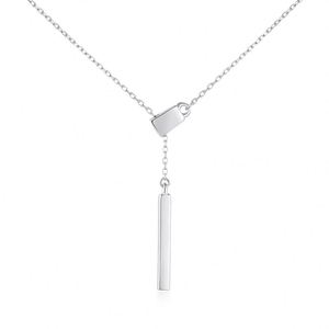 Collier pendentif chaîne à maillons en forme de nœud en argent sterling 925, design minimaliste tendance Dylam - Product Image 1