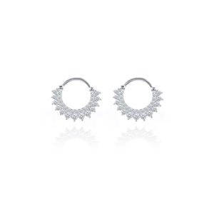 Anelli per il naso placcati in oro con zirconi cubici, design floreale, montatura a punta, 12 mm, per uso quotidiano, feste, stile bohémien unisex. - Product Image 3