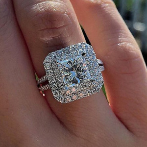 Anello con Diamante Taglio Principessa F1272, Pietra Naturale, Stile Classico, Anello di Fidanzamento per Donna - Product Image 3