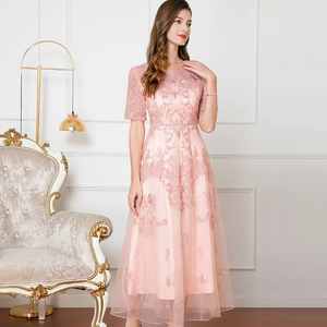 6XL 5XL 4XL <span class=keywords><strong>vestiti</strong></span> donna 2024 festa estiva Cocktail donna Sexy <span class=keywords><strong>Tulle</strong></span> maglia ricamato a maniche corte Maxi abito lungo celebrità - Product Image 1